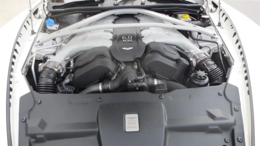 2015 Aston Martin DB9 - Image 26 of 31