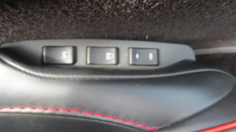 2015 Aston Martin DB9 - Image 21 of 31