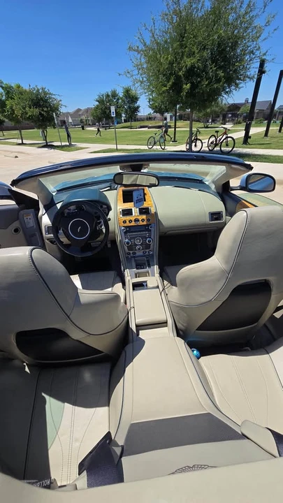 2015 Aston Martin DB9 - Image 11 of 16