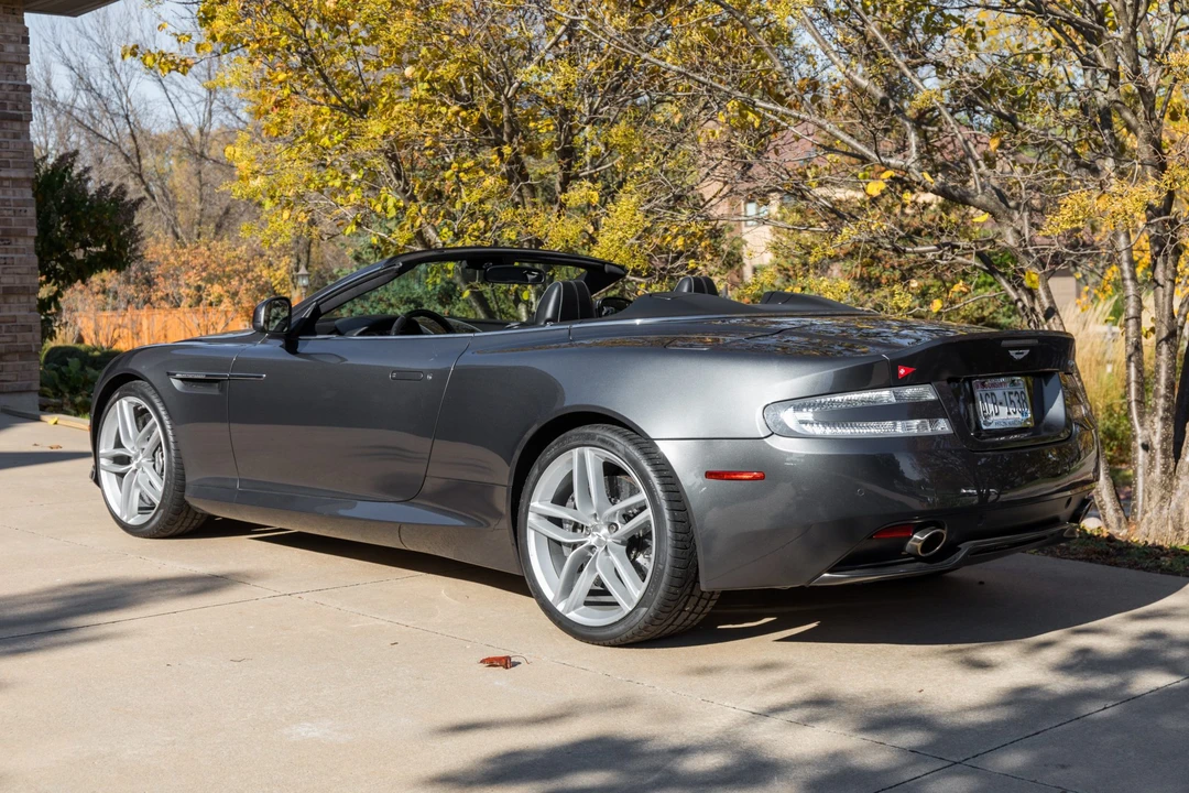 2015 Aston Martin DB9 - Image 4 of 31