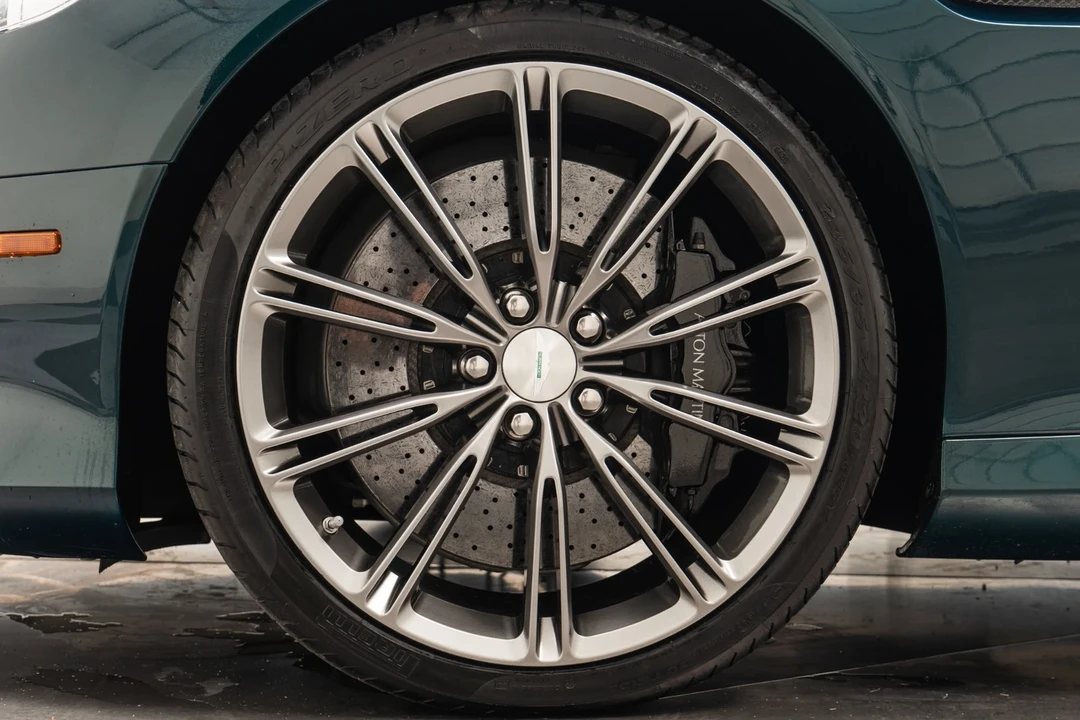 2015 Aston Martin DB9 - Image 10 of 12