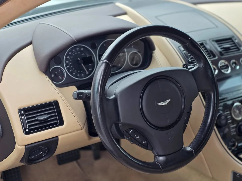 2015 Aston Martin DB9 - Image 9 of 16