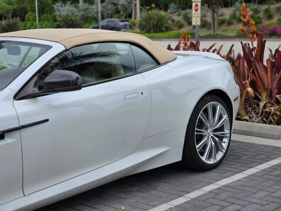2015 Aston Martin DB9 - Image 3 of 16