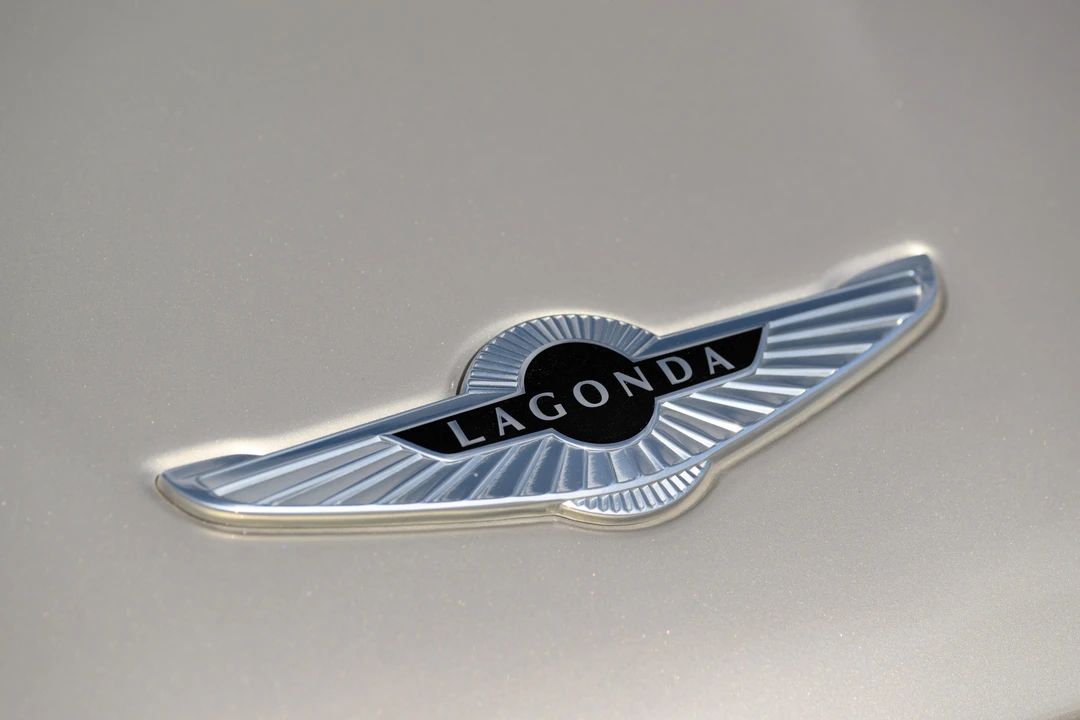 2015 Aston Martin Lagonda - Image 3 of 31