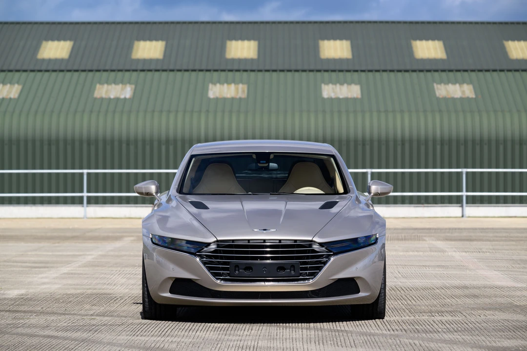 2015 Aston Martin Lagonda - Image 28 of 31