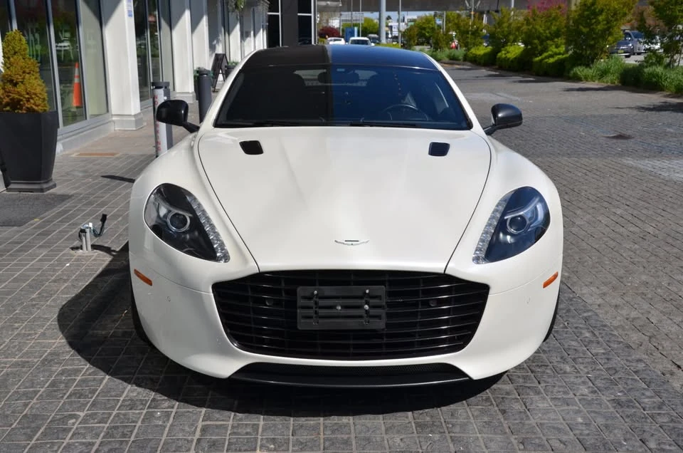 2015 Aston Martin Rapide - Image 2 of 18