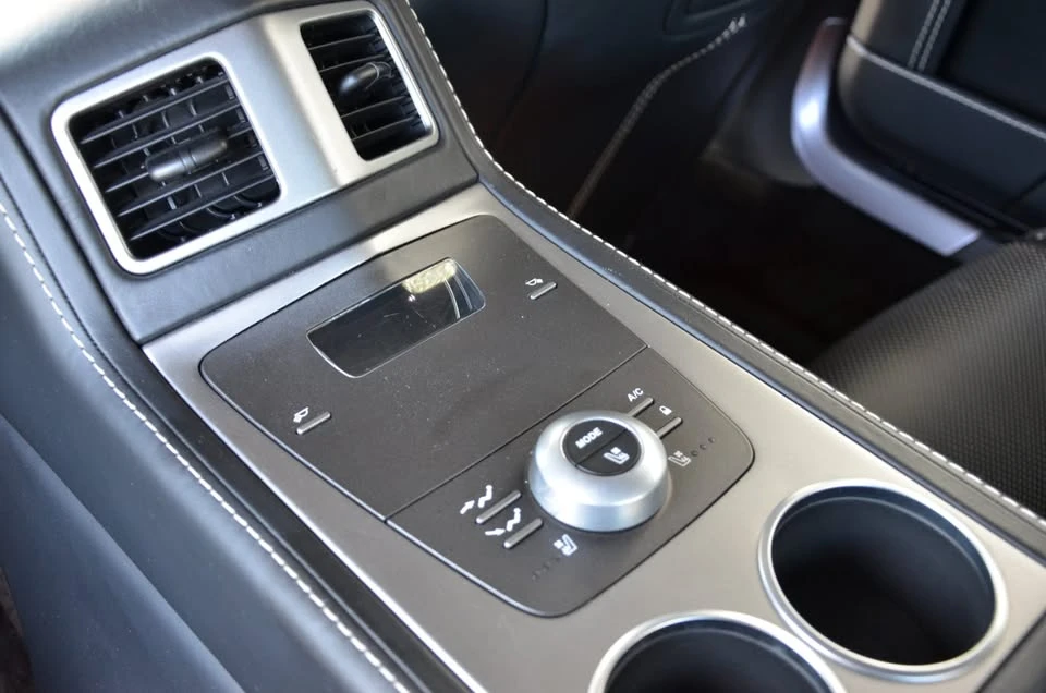 2015 Aston Martin Rapide - Image 13 of 18
