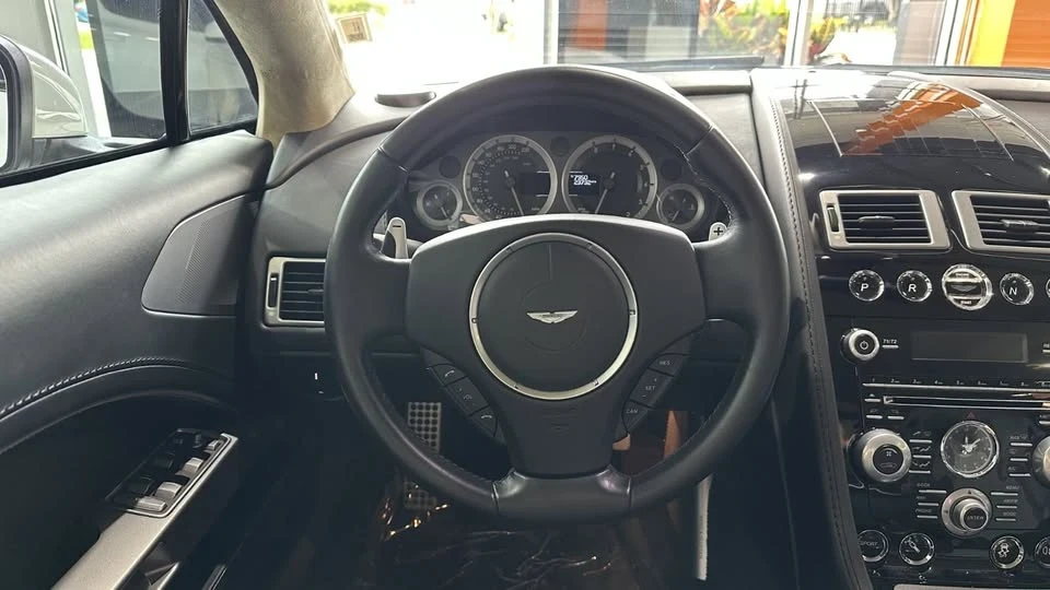2015 Aston Martin Rapide - Image 11 of 20