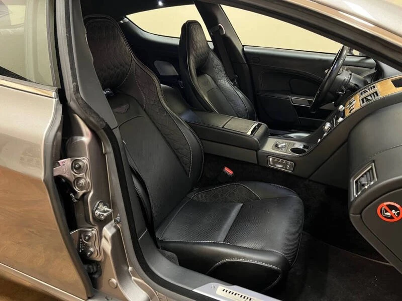 2015 Aston Martin Rapide - Image 16 of 16