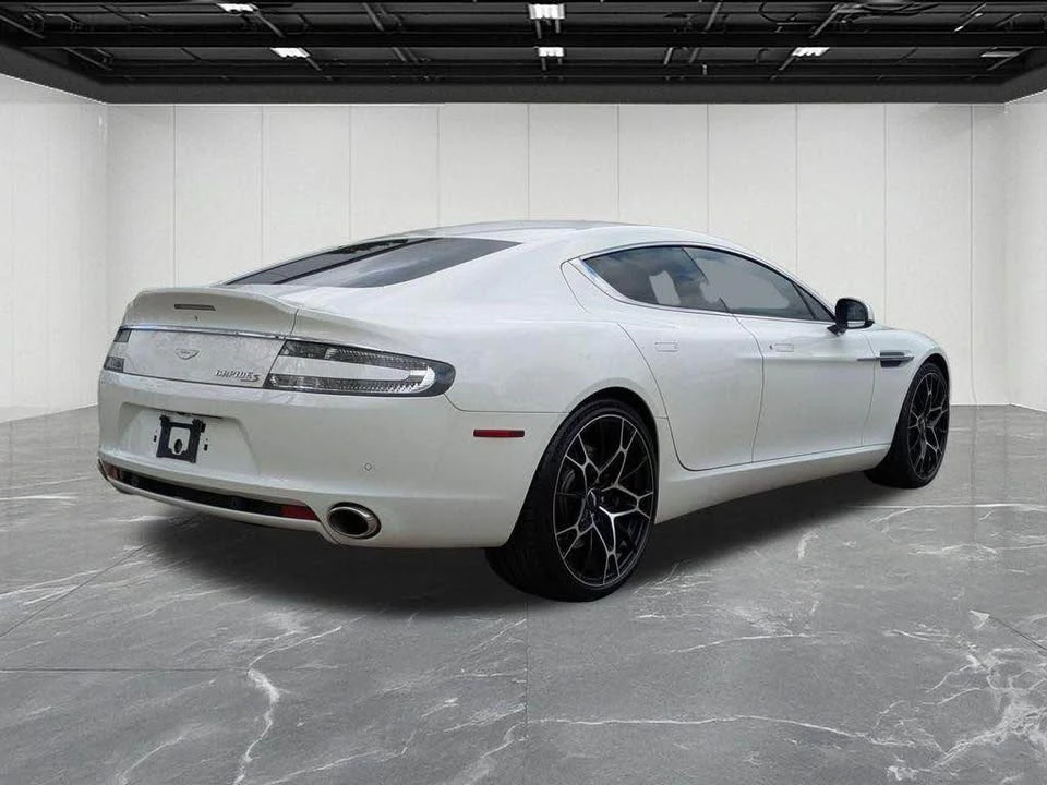 2015 Aston Martin Rapide - Image 9 of 17