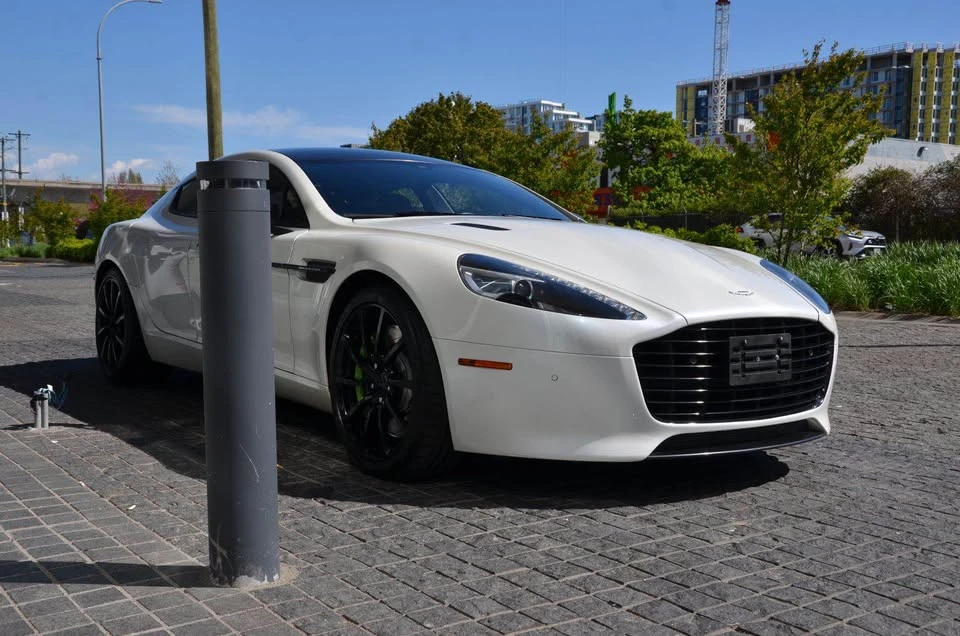 2015 Aston Martin Rapide - Image 8 of 20