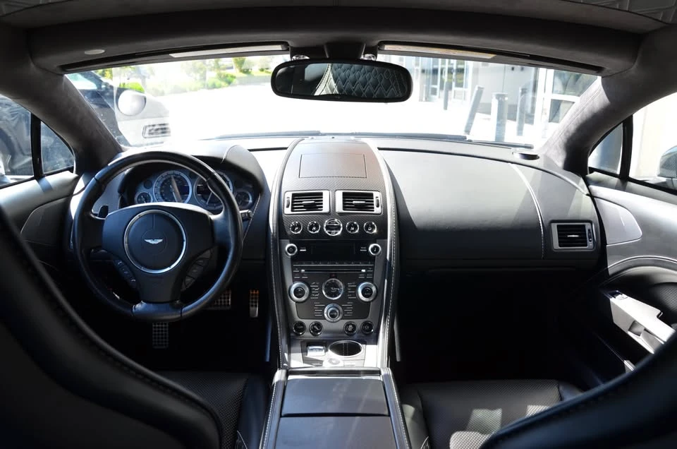 2015 Aston Martin Rapide - Image 16 of 18