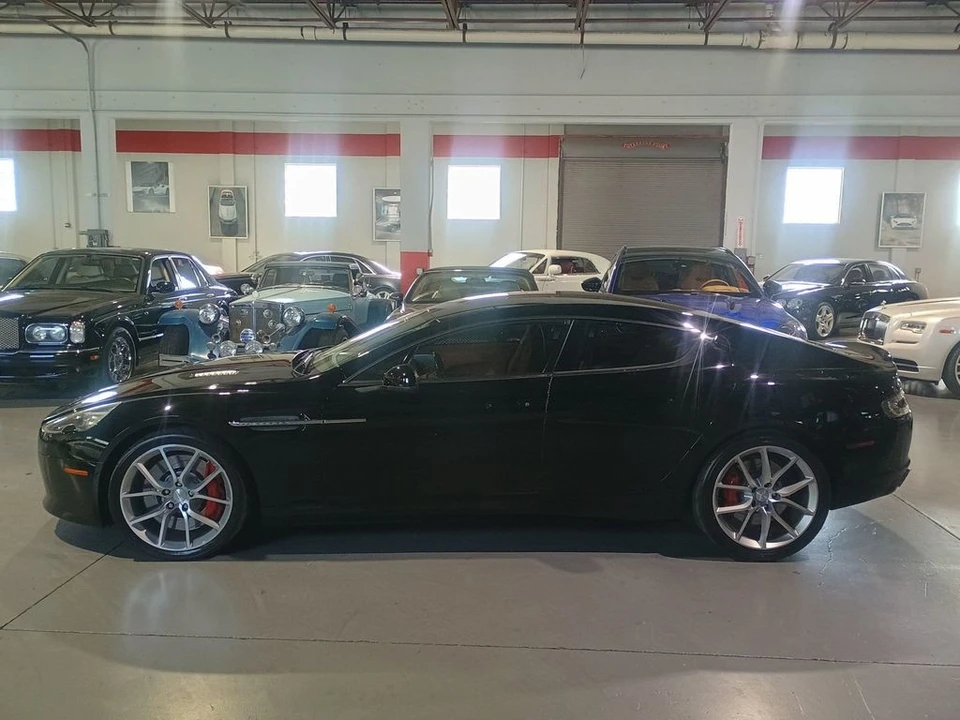 2015 Aston Martin Rapide - Image 2 of 12