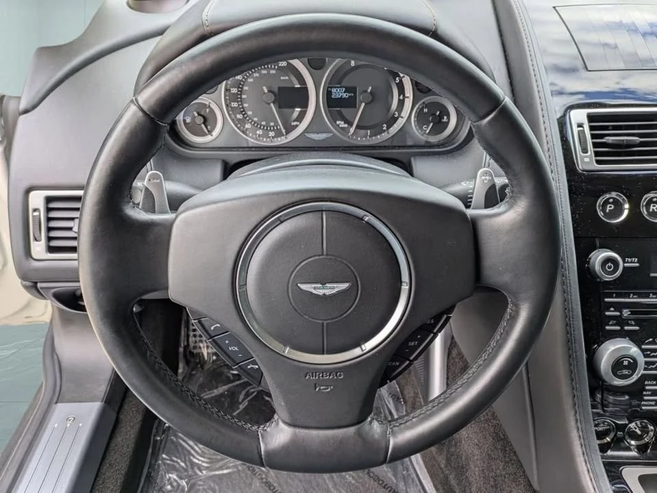 2015 Aston Martin Rapide - Image 17 of 20
