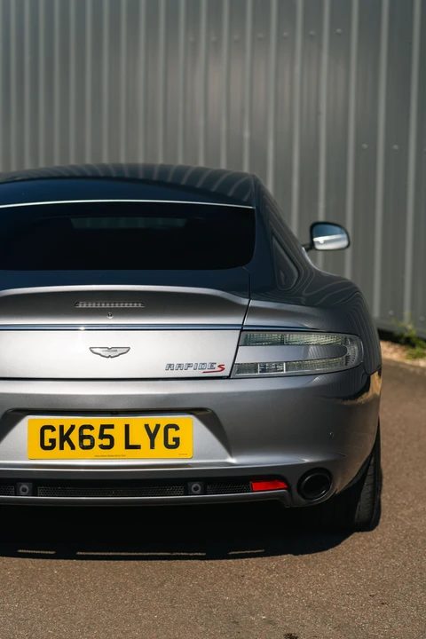 2015 Aston Martin Rapide - Image 25 of 31