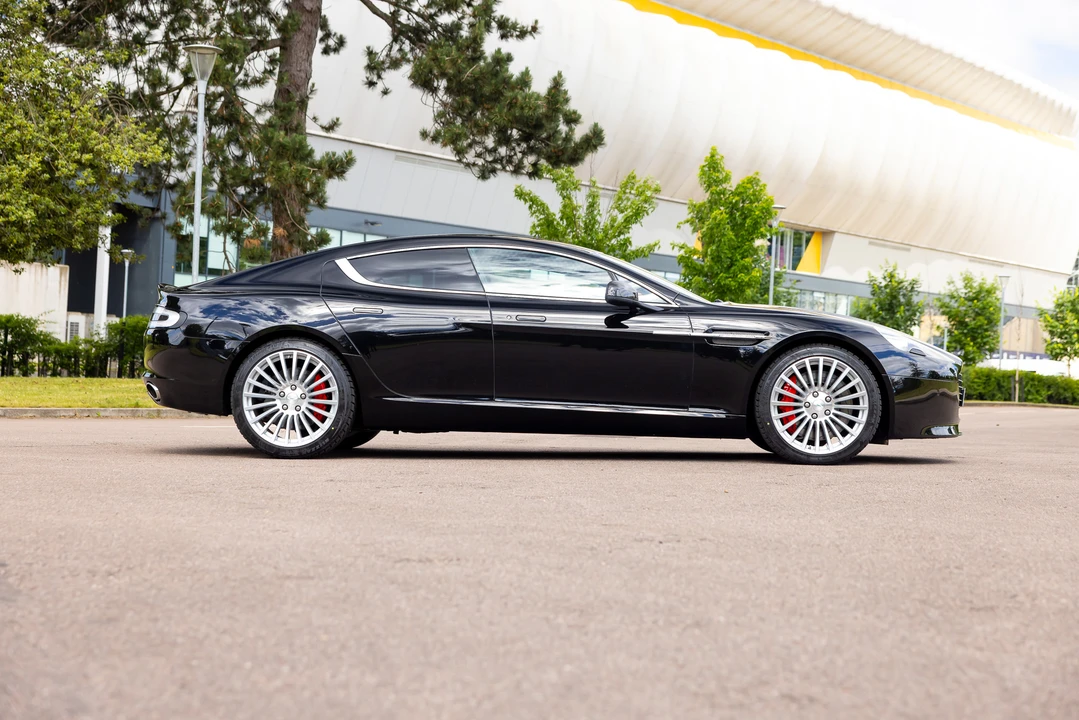 2015 Aston Martin Rapide - Image 8 of 31
