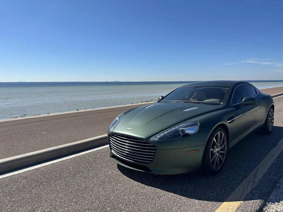 2015 Aston Martin Rapide - Image 2 of 31