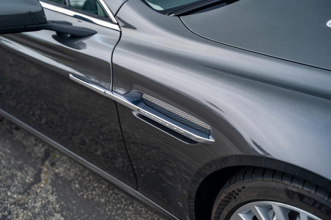 2015 Aston Martin Rapide - Image 29 of 31