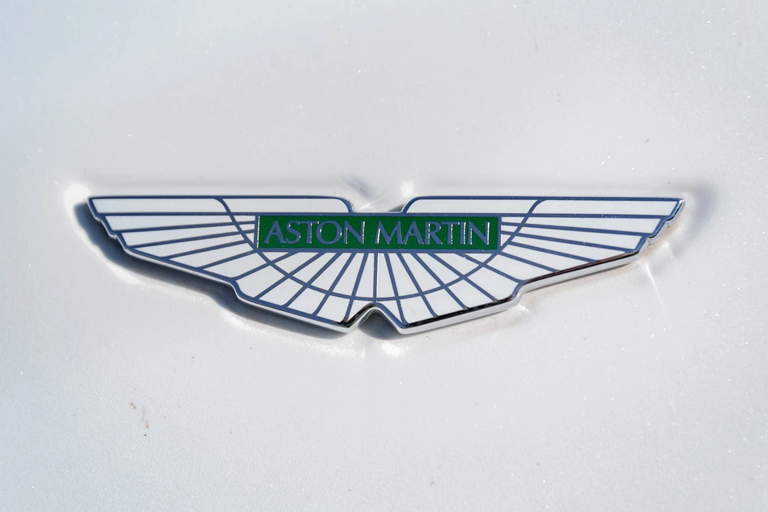 2015 Aston Martin Rapide - Image 29 of 31