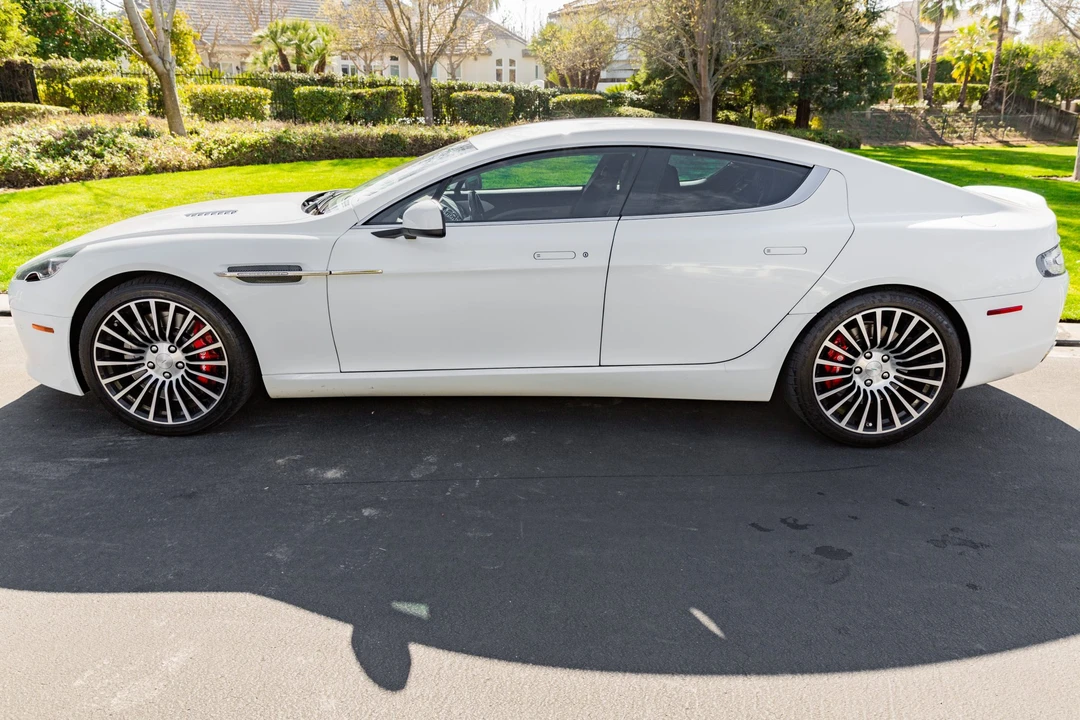 2015 Aston Martin Rapide - Image 11 of 31