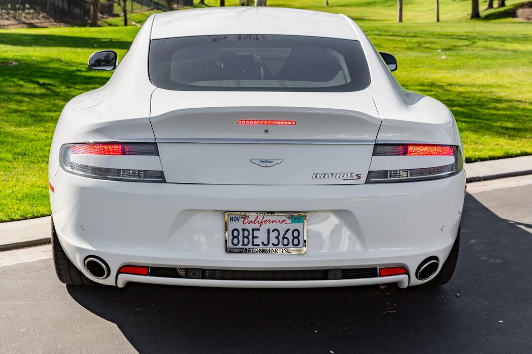 2015 Aston Martin Rapide - Image 15 of 31