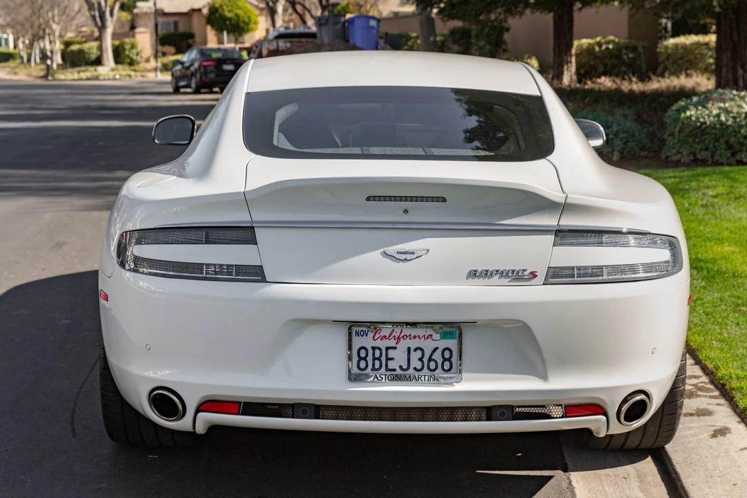 2015 Aston Martin Rapide - Image 14 of 31