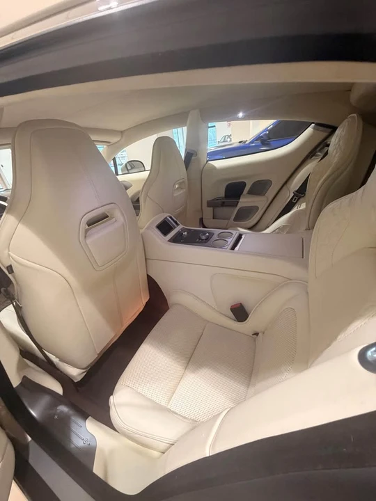 2015 Aston Martin Rapide - Image 9 of 9