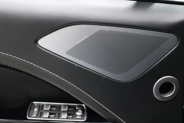 2015 Aston Martin Rapide - Image 11 of 12