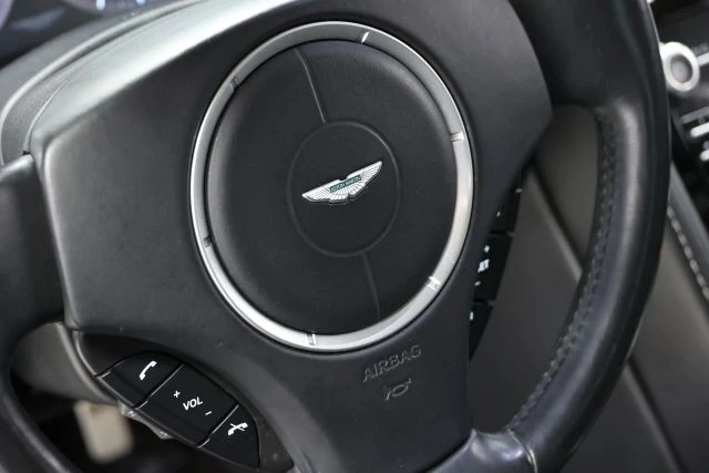 2015 Aston Martin Rapide - Image 24 of 31