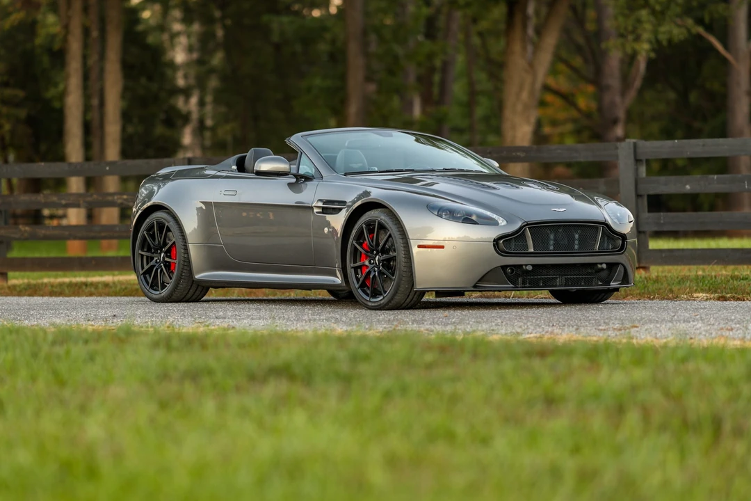 2015 Aston Martin V12 Vantage (2010-2018) - Image 20 of 31