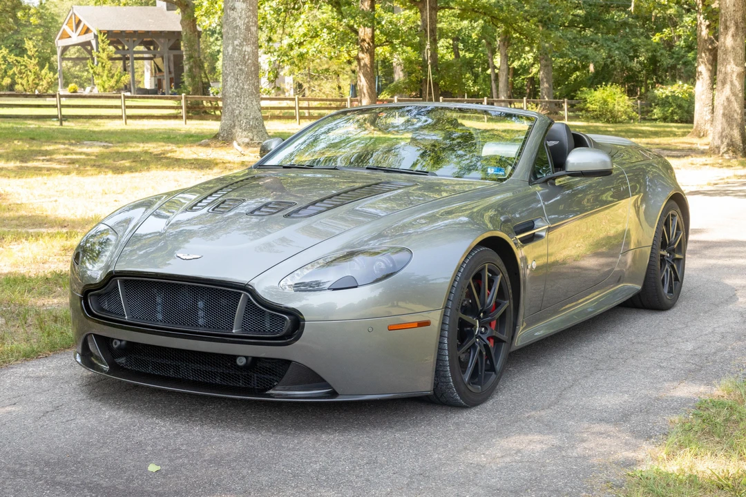 2015 Aston Martin Vantage - Image 6 of 31