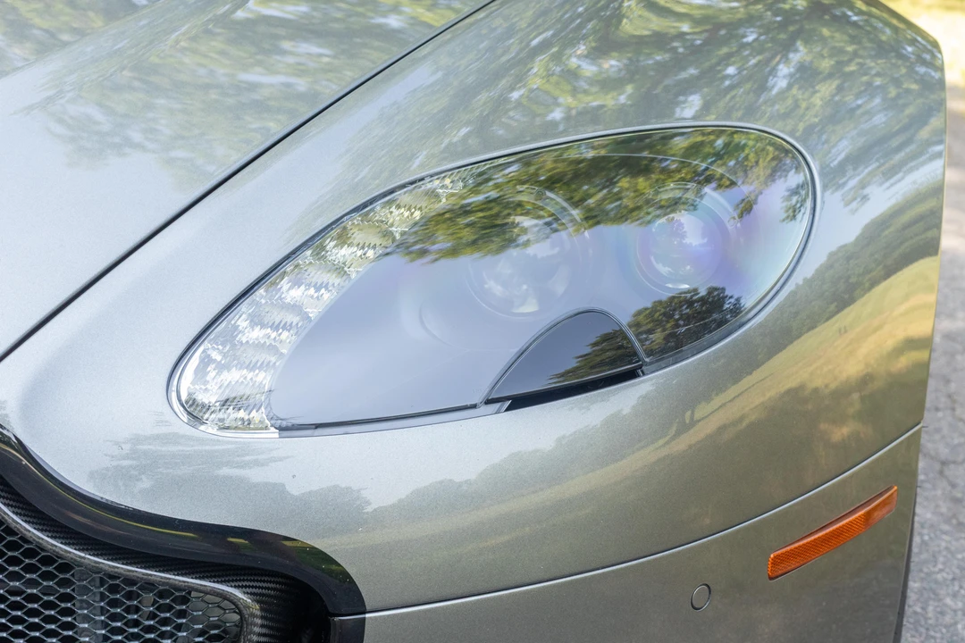 2015 Aston Martin Vantage - Image 21 of 31