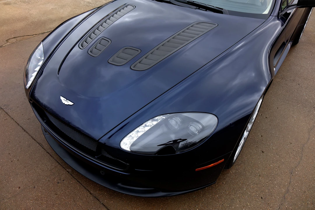 2015 Aston Martin V12 Vantage (2010-2018) - Image 31 of 31