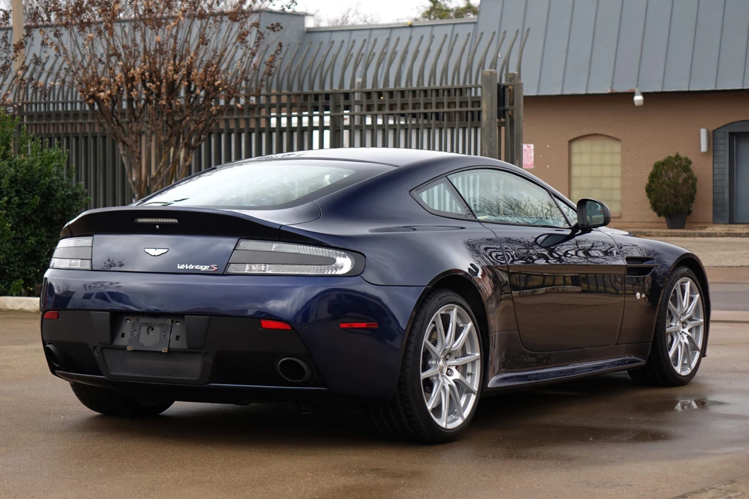 2015 Aston Martin V12 Vantage (2010-2018) - Image 19 of 31