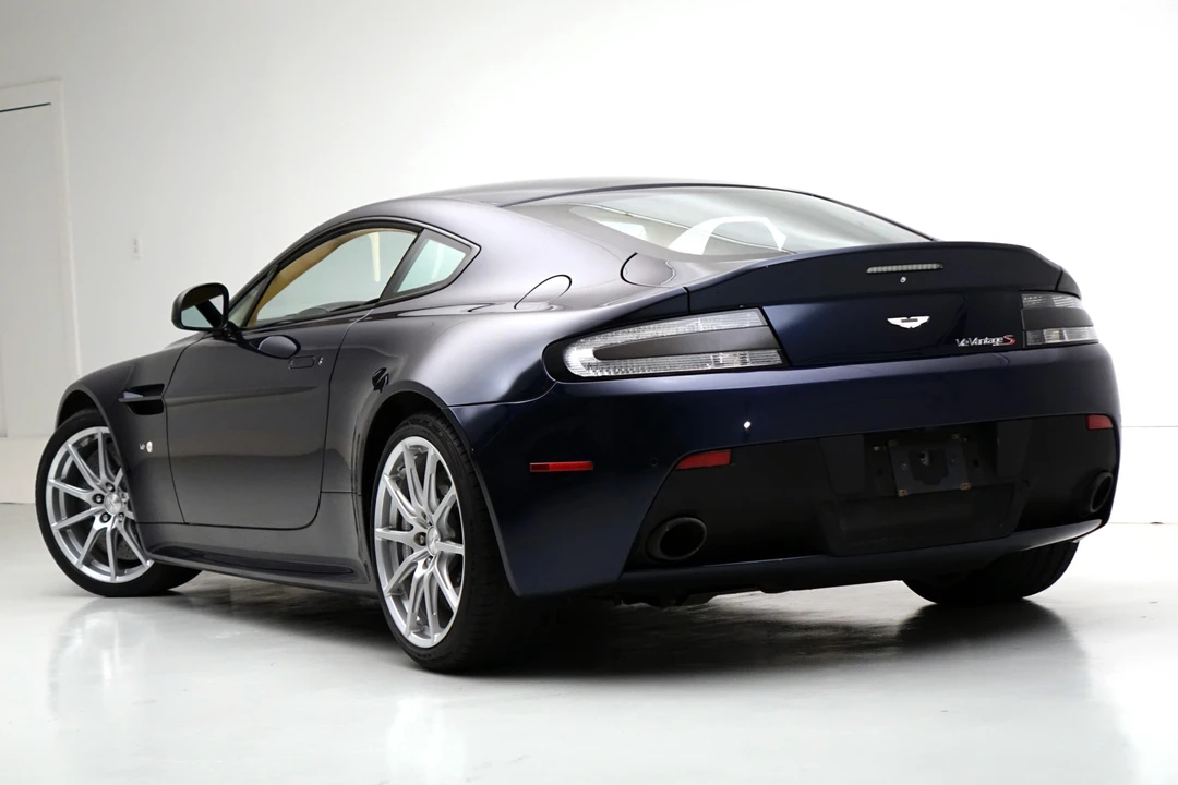 2015 Aston Martin V12 Vantage (2010-2018) - Image 17 of 31