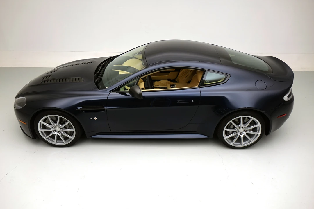 2015 Aston Martin V12 Vantage (2010-2018) - Image 3 of 31