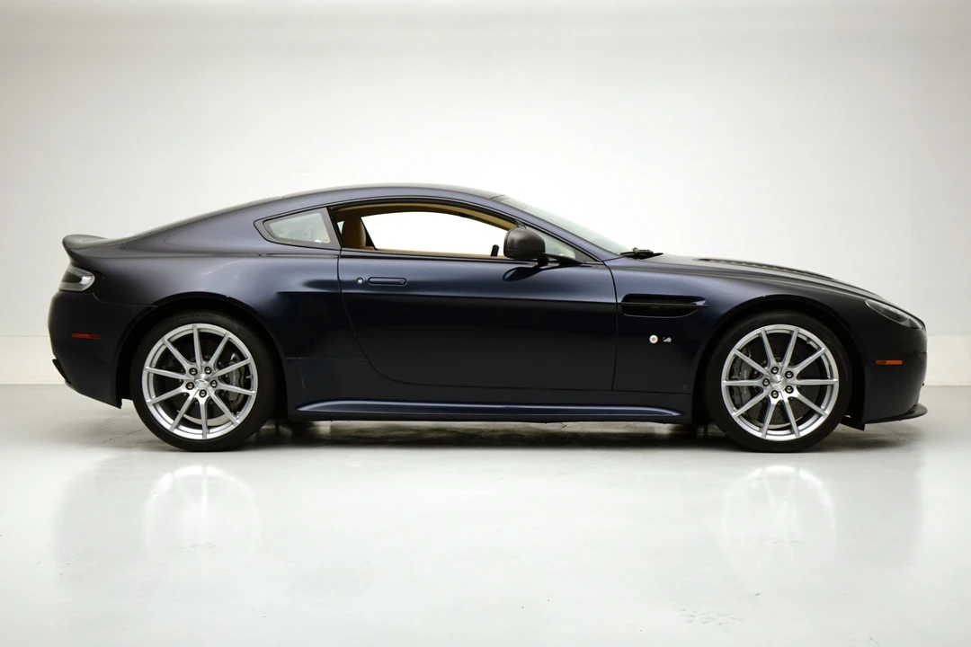 2015 Aston Martin V12 Vantage (2010-2018) - Image 12 of 31