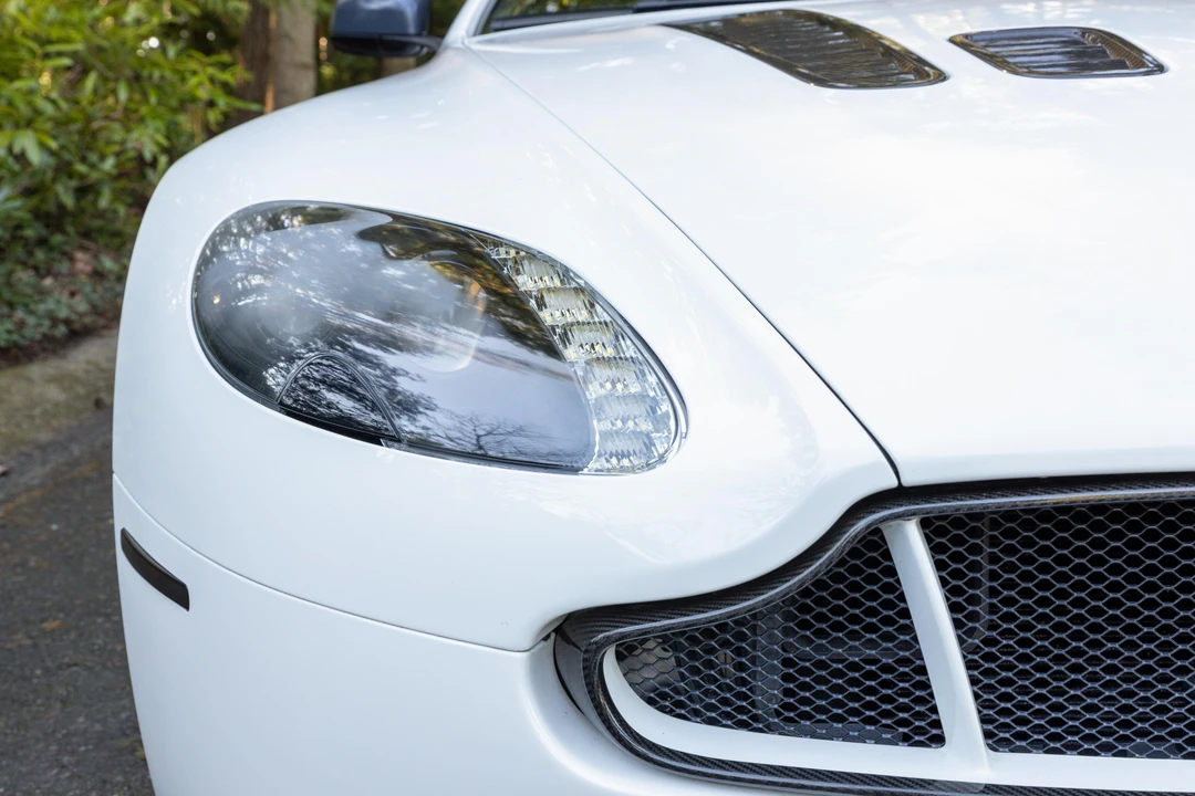 2015 Aston Martin V12 Vantage (2010-2018) - Image 10 of 31