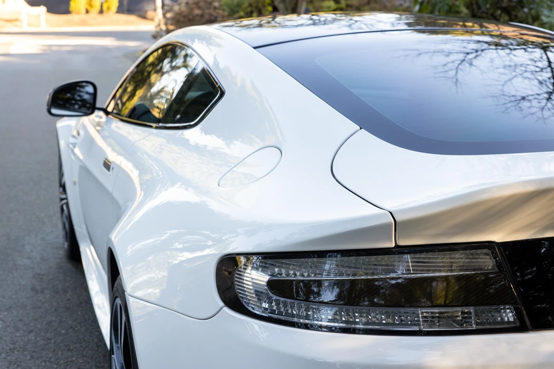 2015 Aston Martin V12 Vantage (2010-2018) - Image 19 of 31