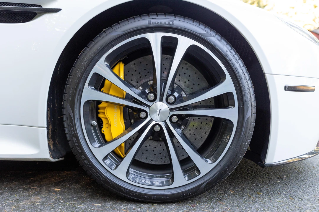 2015 Aston Martin V12 Vantage (2010-2018) - Image 31 of 31