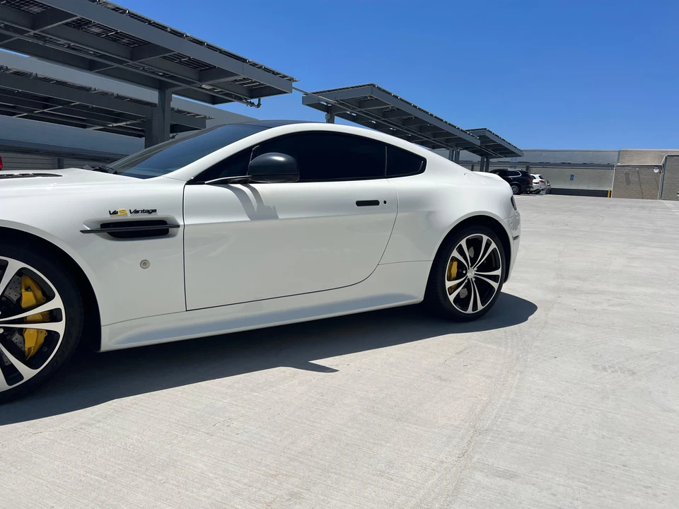 2015 Aston Martin V12 Vantage (2010-2018) - Image 16 of 18