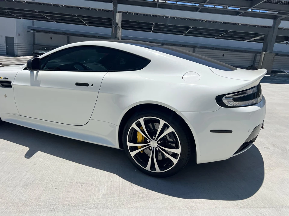 2015 Aston Martin V12 Vantage (2010-2018) - Image 18 of 18