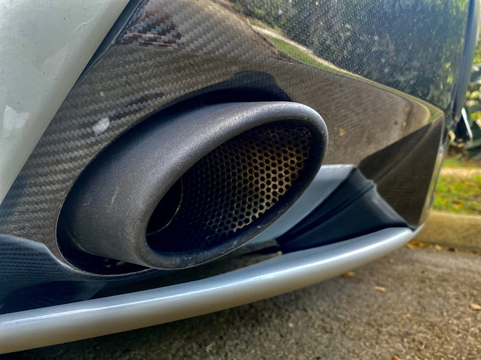 2015 Aston Martin V12 Vantage (2010-2018) - Image 25 of 31