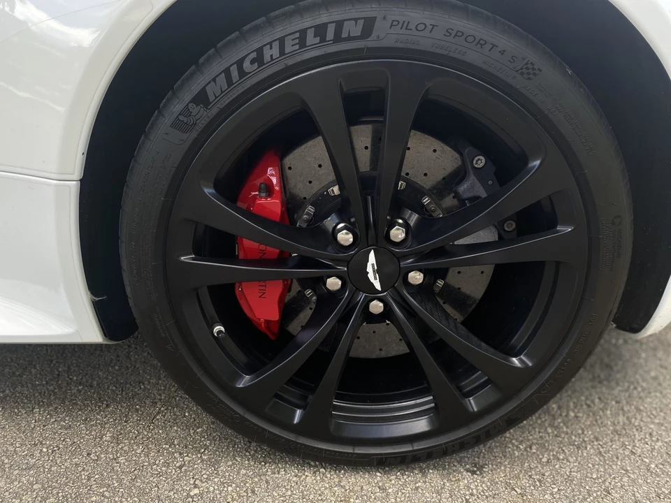 2015 Aston Martin V12 Vantage (2010-2018) - Image 30 of 31