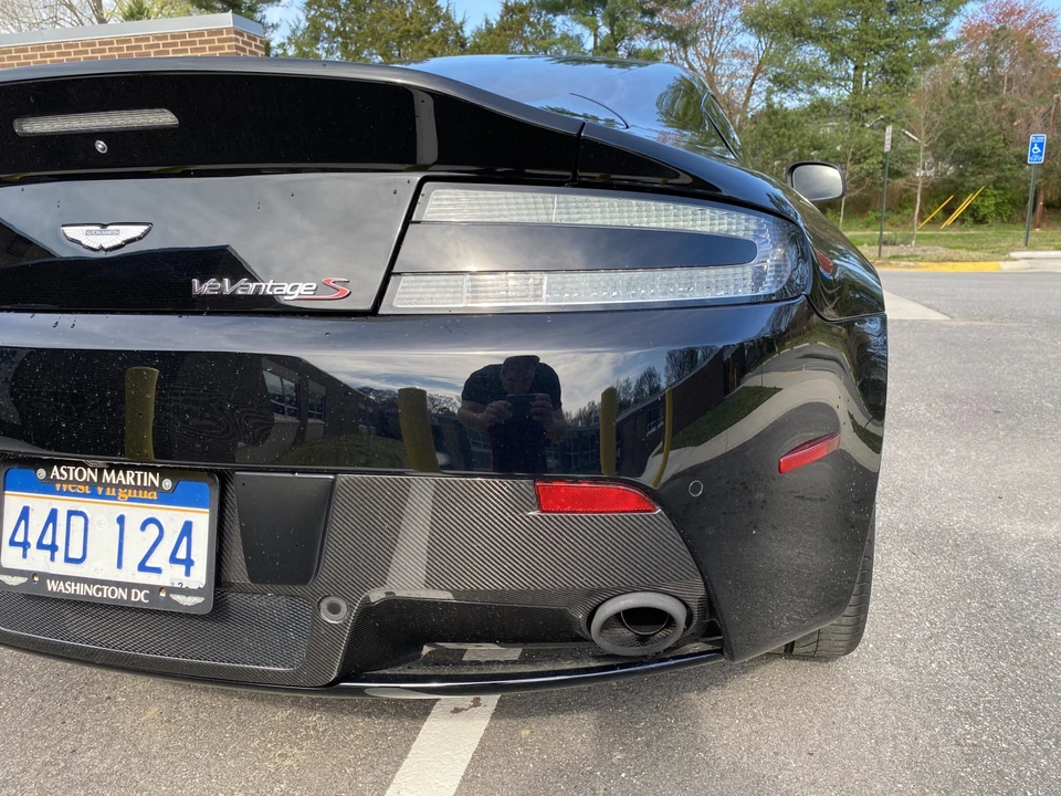 2015 Aston Martin V12 Vantage (2010-2018) - Image 18 of 31