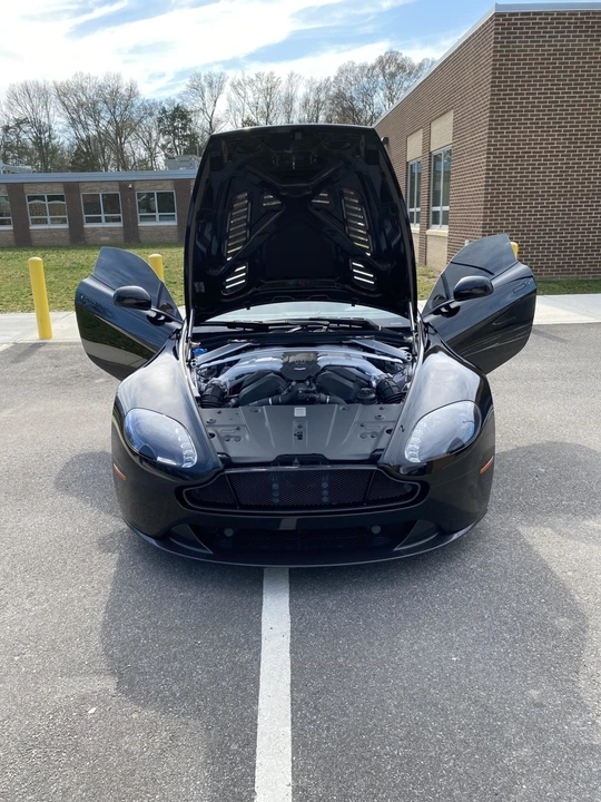 2015 Aston Martin V12 Vantage (2010-2018) - Image 26 of 31