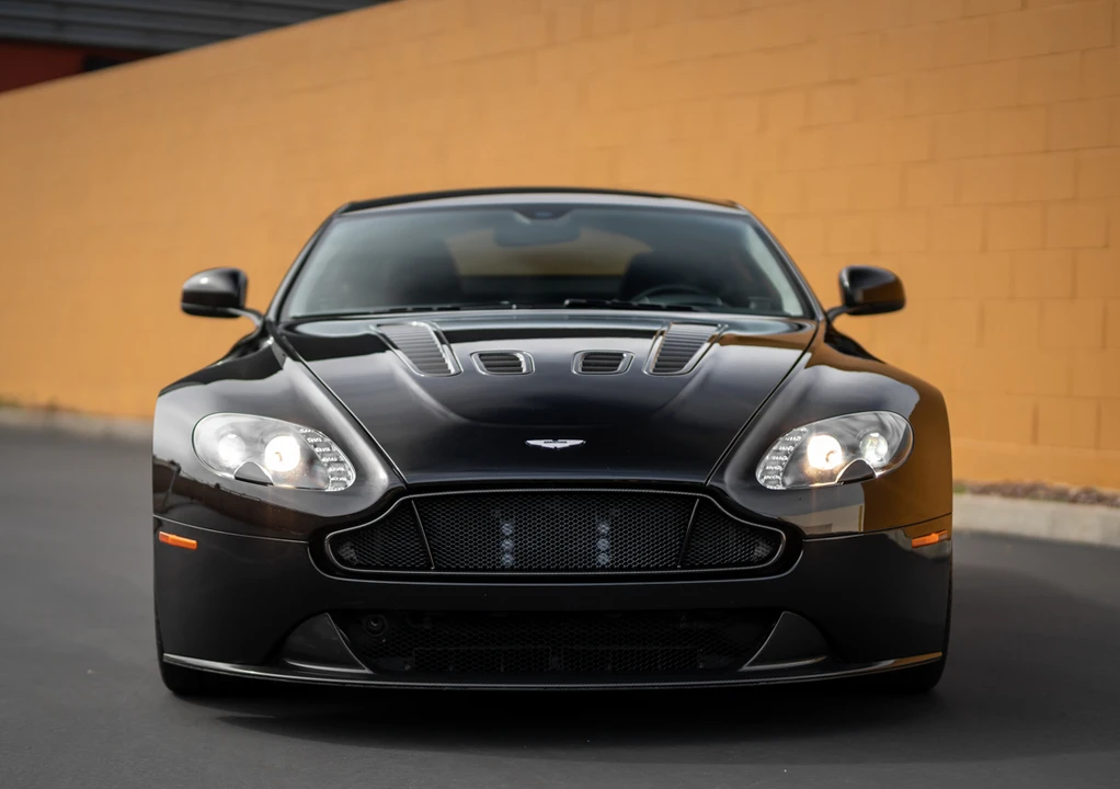 2015 Aston Martin V12 Vantage (2010-2018) - Image 5 of 31