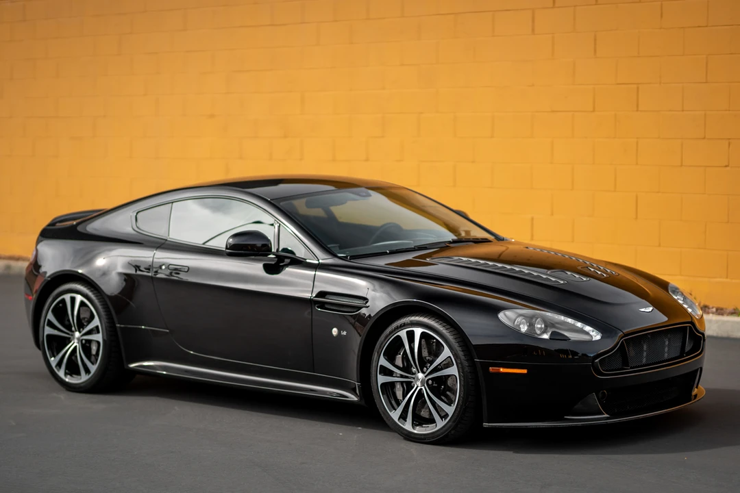 2015 Aston Martin V12 Vantage (2010-2018) - Image 9 of 31