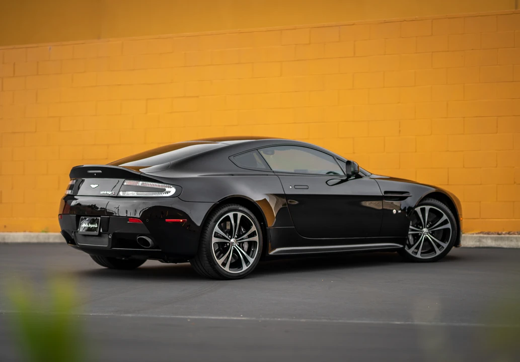 2015 Aston Martin V12 Vantage (2010-2018) - Image 11 of 31
