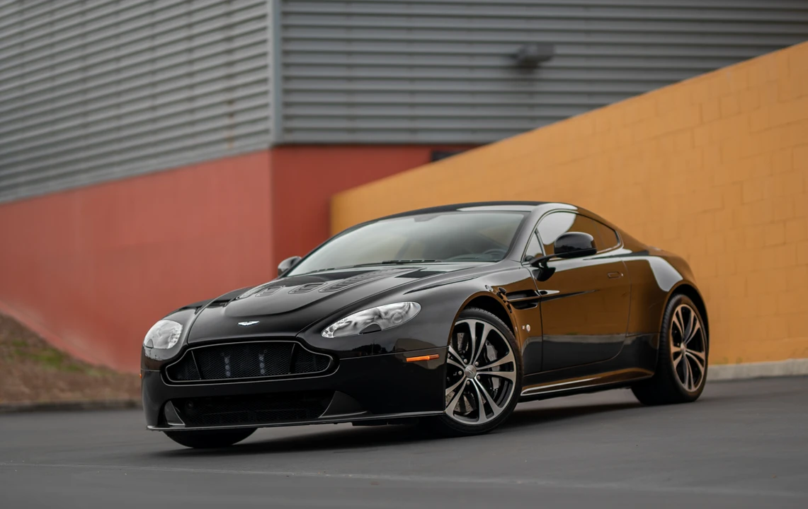 2015 Aston Martin V12 Vantage (2010-2018) - Image 4 of 31